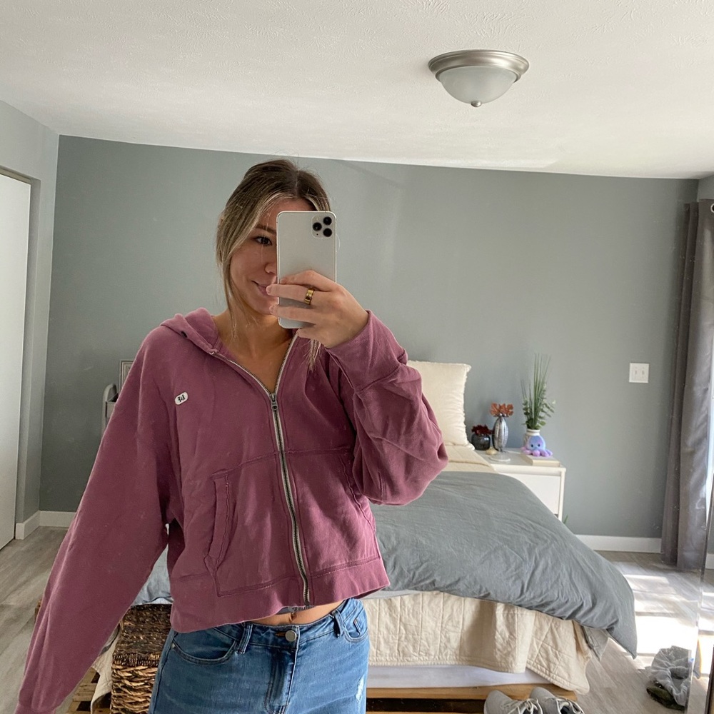 boxy sweatshirt